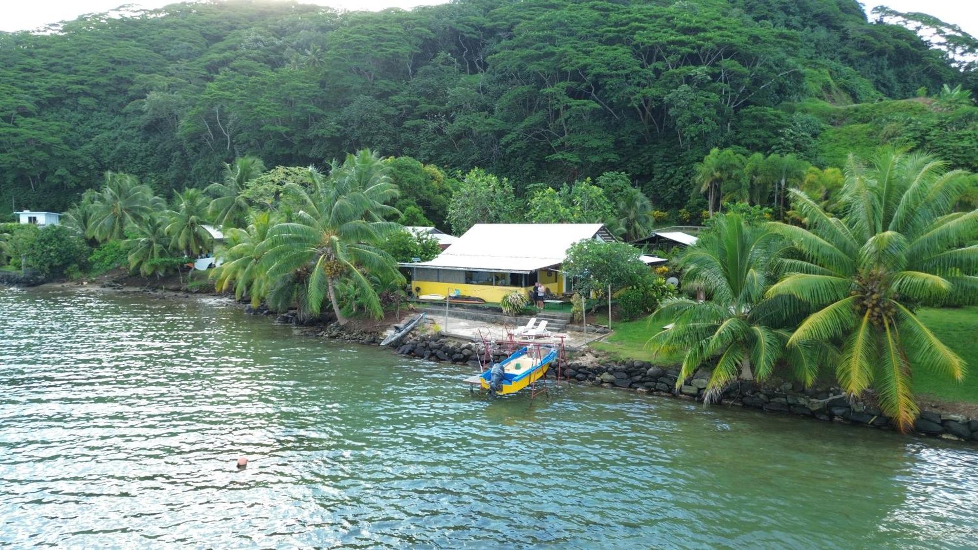 Villa De La Baie Raiatea - Bord De Mer Uturoa Ngoại thất bức ảnh